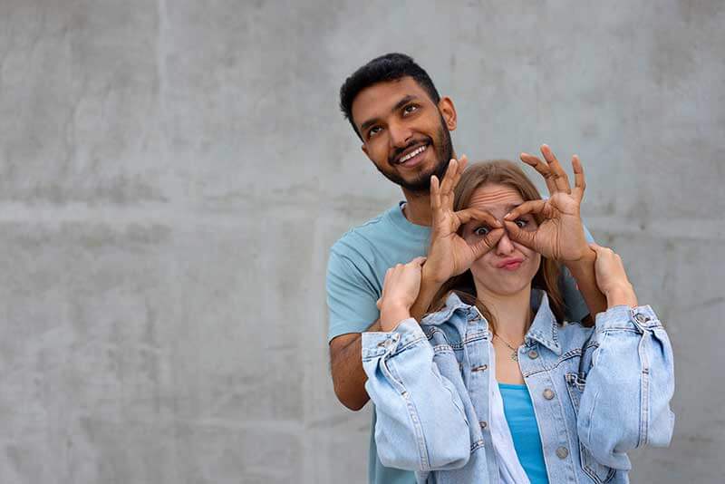 Questions about a green card based on marriage